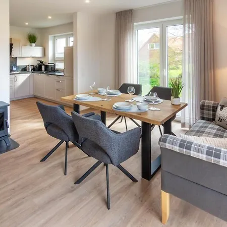 Ferienhaus-luettje-steern Hage